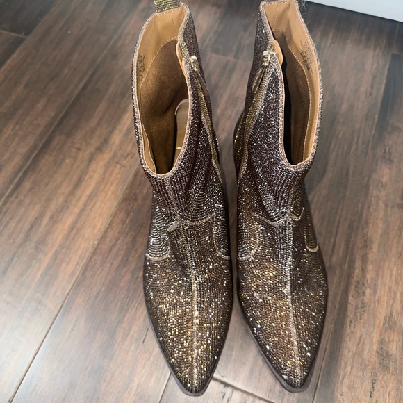 Jessica Simpson Oviedo Gold Bronze Rhinestone Western Booties Size 8.5 - Picture 8 of 13